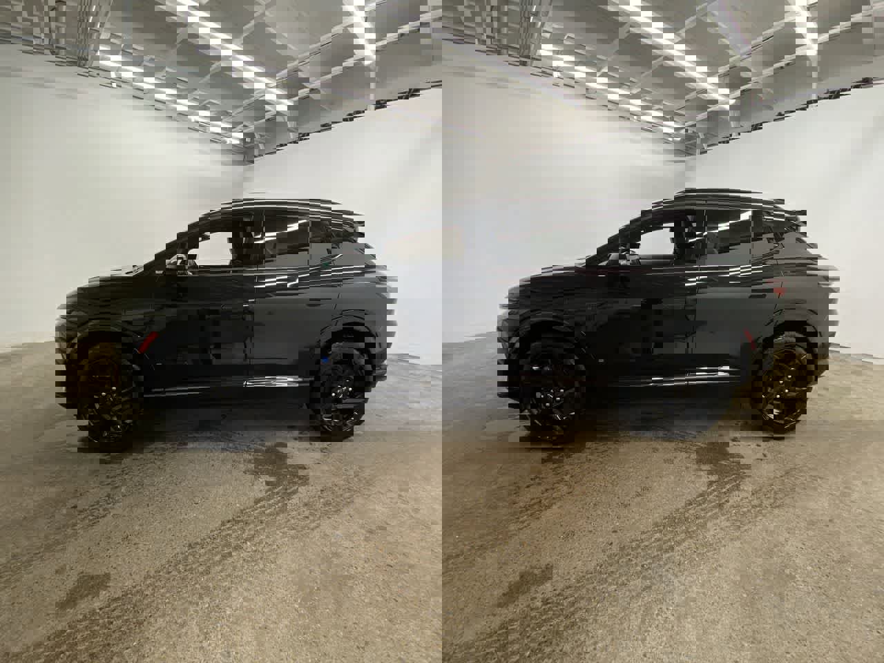 Used 2024 Chevrolet Equinox EV RS image 3