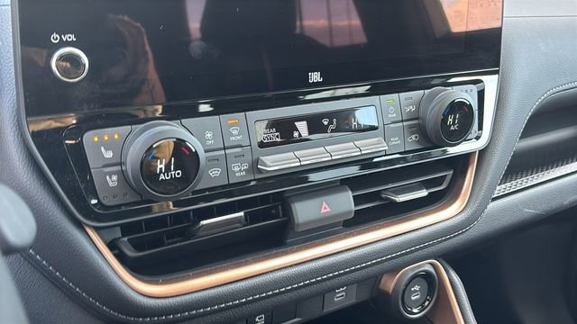 Used 2025 Toyota Grand Highlander AWD Hybrid image 23