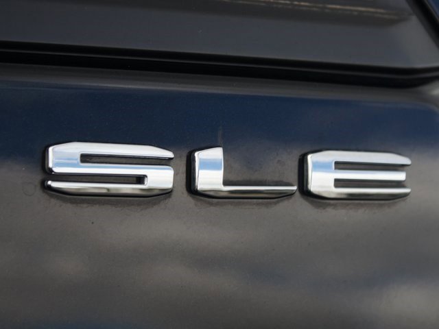 Used 2024 GMC Terrain SLE image 15