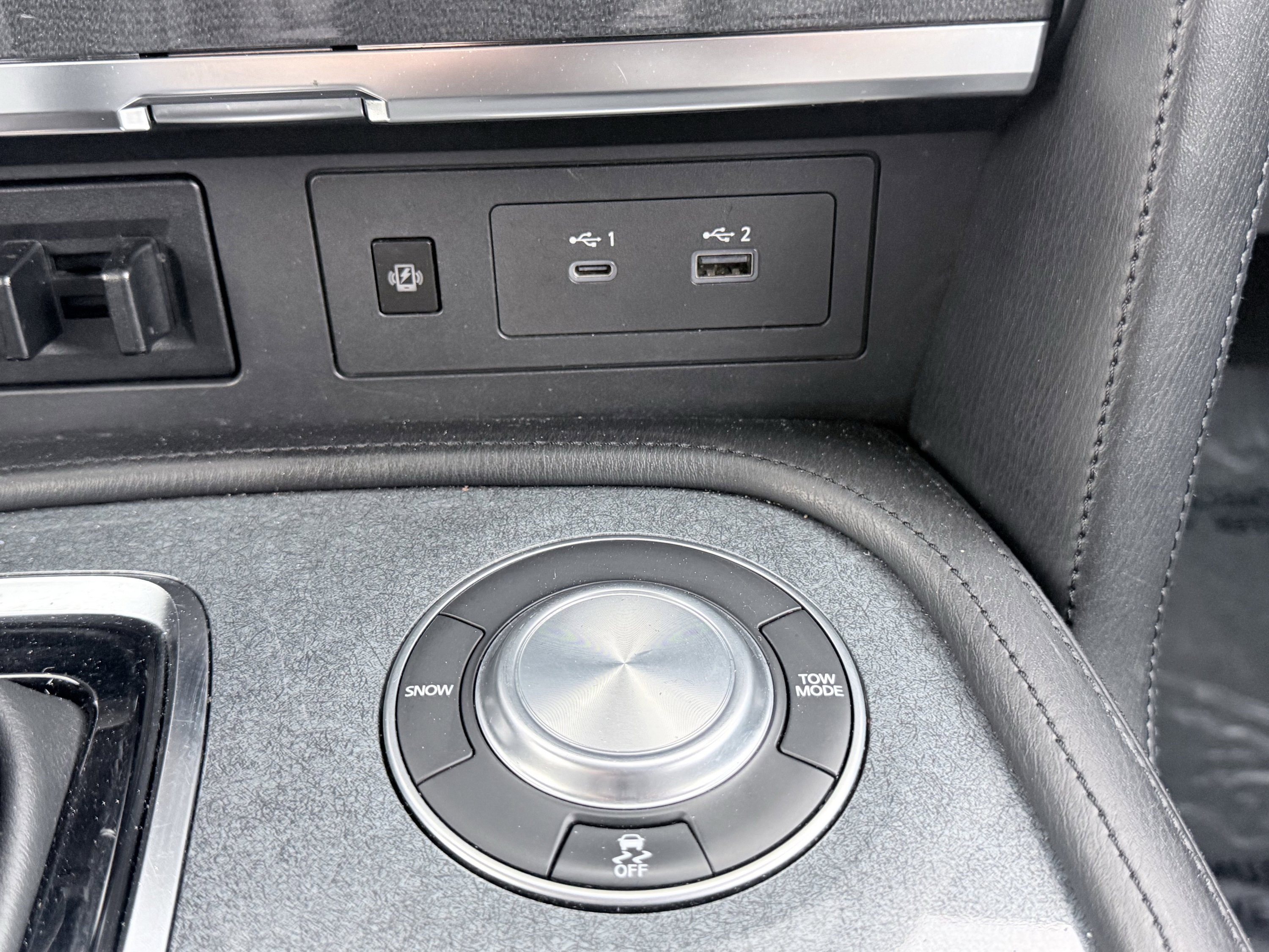 Used 2021 Nissan Armada SV w/ SV Appearance Package image 64