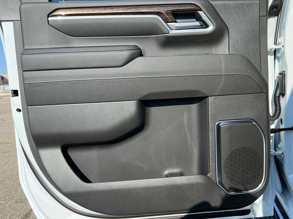 New 2026 GMC Sierra 2500 SLE w/ SLE Value Package; image 32