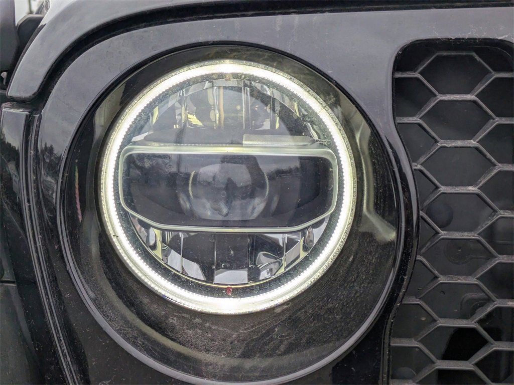 Used 2022 Jeep Gladiator Sport image 10