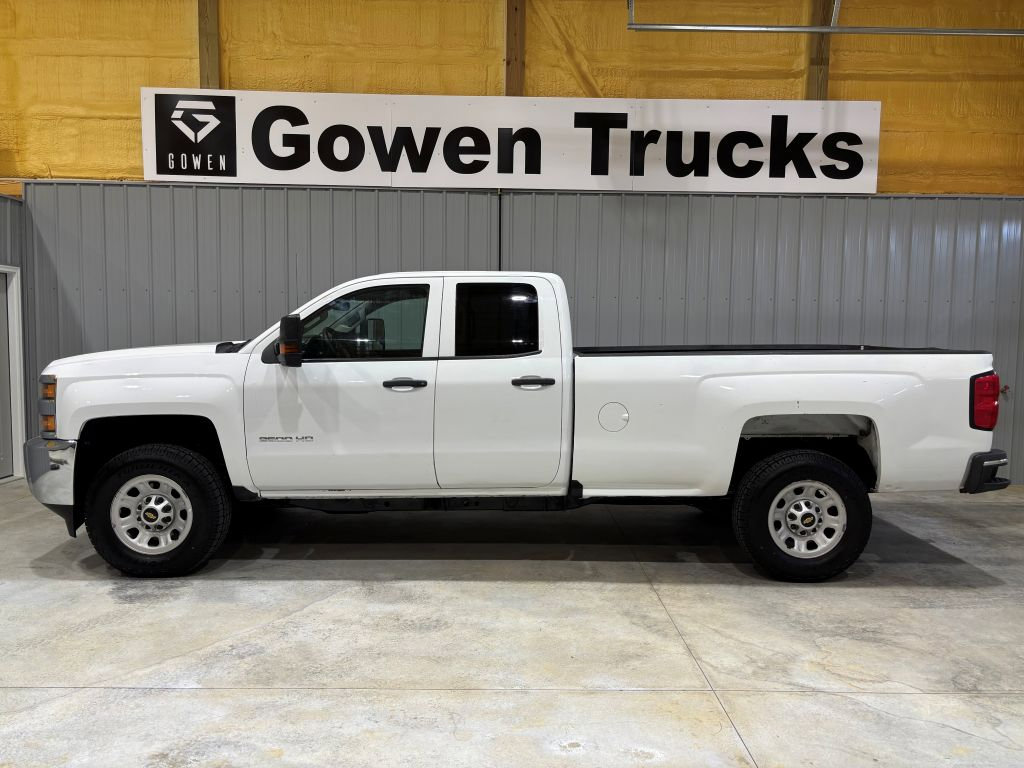 Used 2018 Chevrolet Silverado 2500 W/T w/ Snow Plow Prep Package image 2