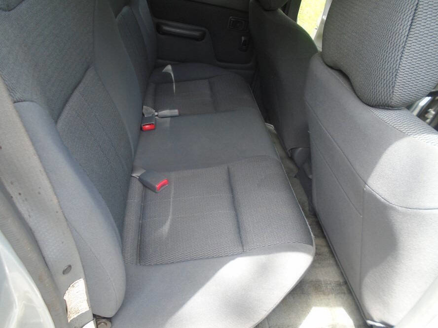 Used 2002 Nissan Frontier XE AWD/4WD image 19