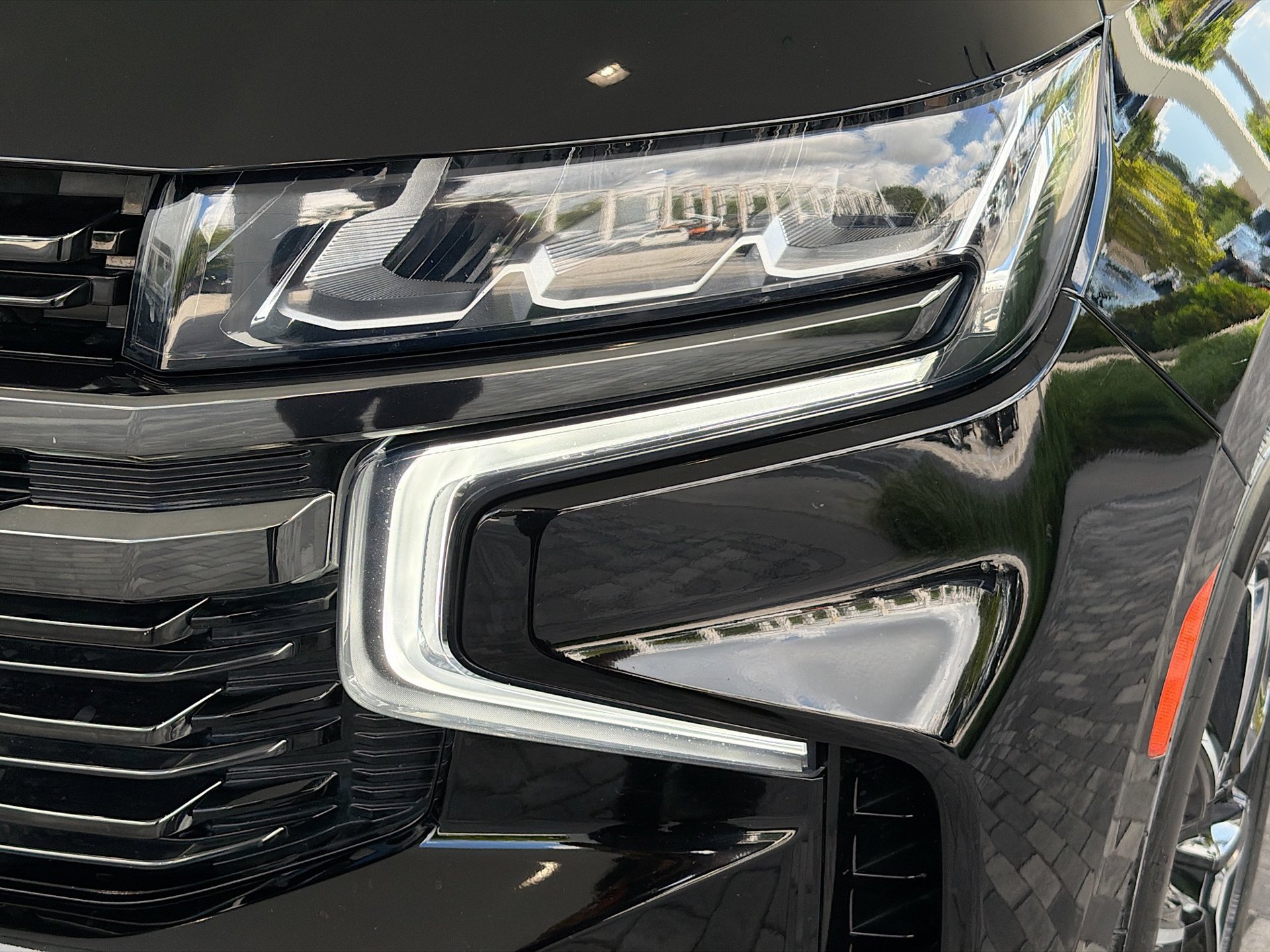 Used 2021 Chevrolet Tahoe RST w/ Rear Media and Nav Package RWD image 9