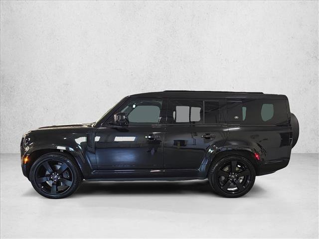 Used 2023 Land Rover Defender 130 X-Dynamic SE AWD/4WD image 8