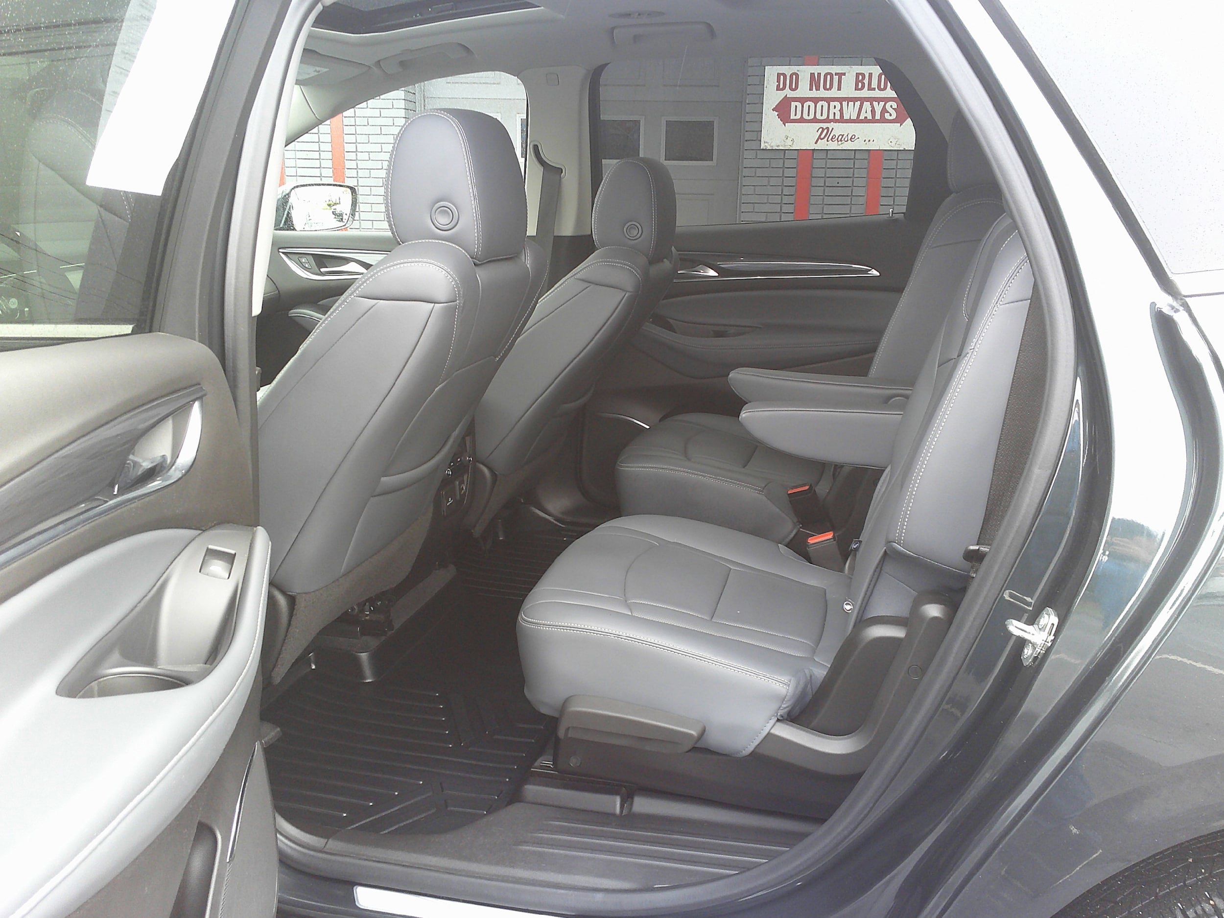 Used 2021 Buick Enclave Essence w/ Sound and Sites Package image 19