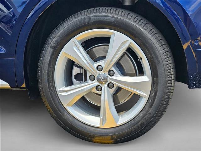 Used 2020 Audi Q5 Prestige AWD/4WD image 29