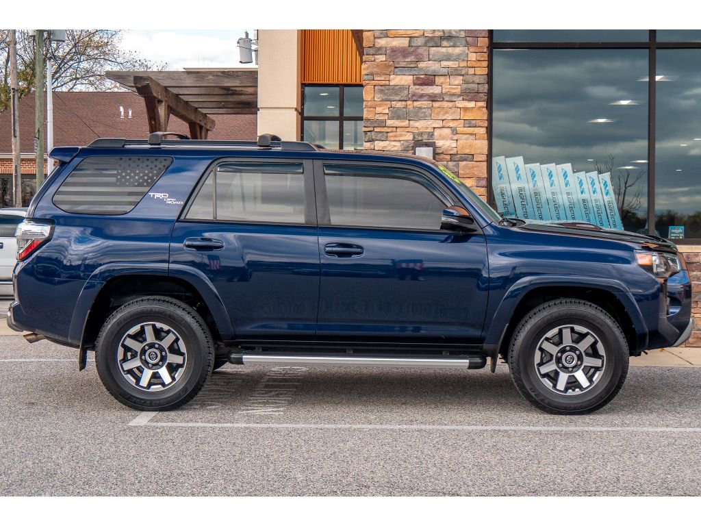 Used 2023 Toyota 4Runner TRD Off-Road Premium image 2