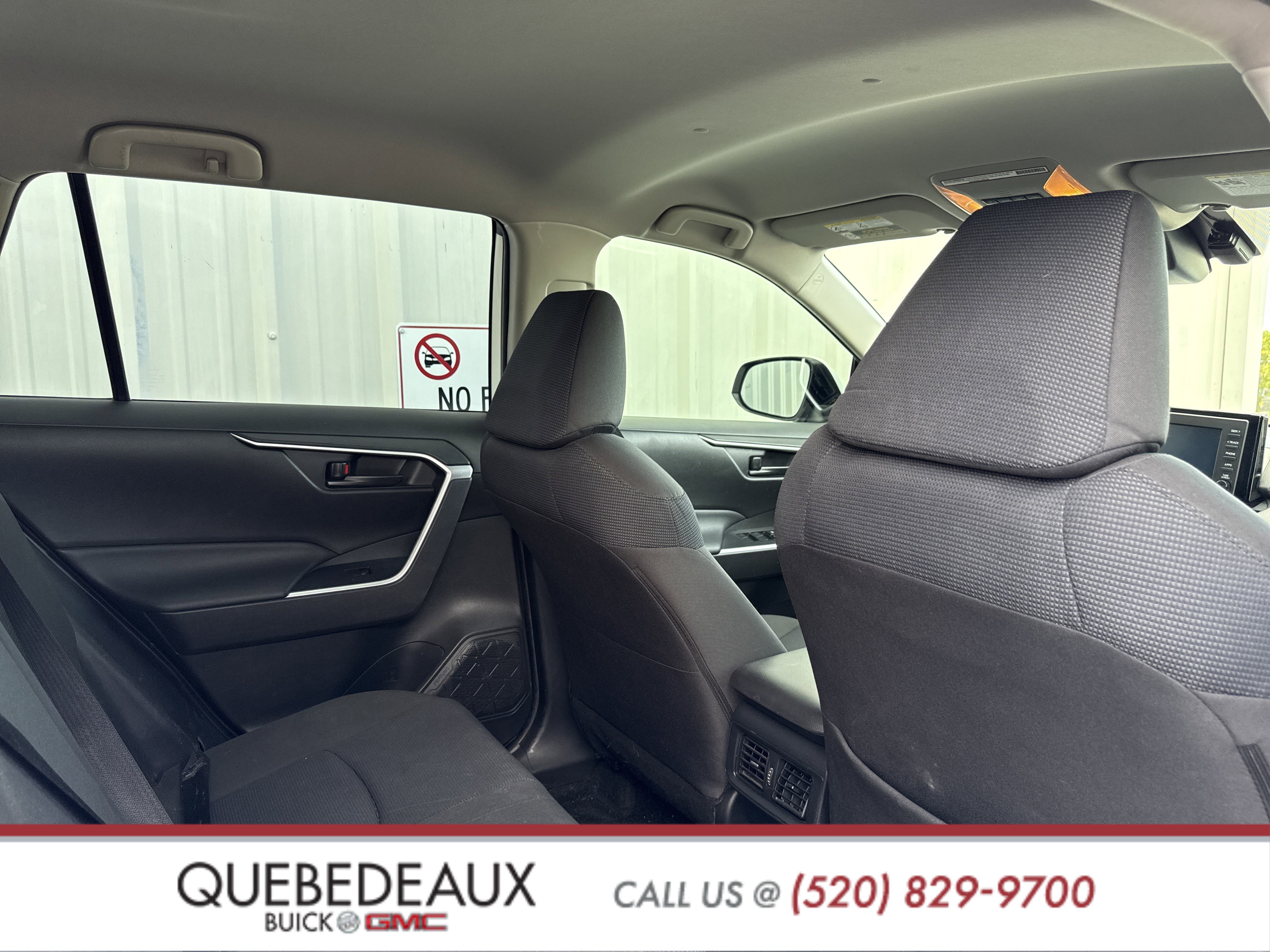 Used 2020 Toyota RAV4 LE image 37