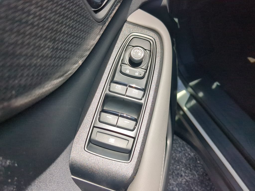Used 2025 Subaru Outback Premium AWD/4WD image 17