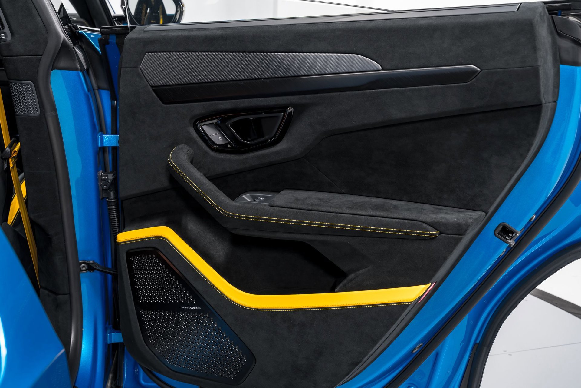Used 2024 Lamborghini Urus Performante image 37