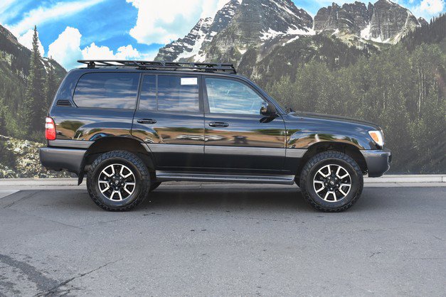 Used 2005 Toyota Land Cruiser AWD/4WD image 2