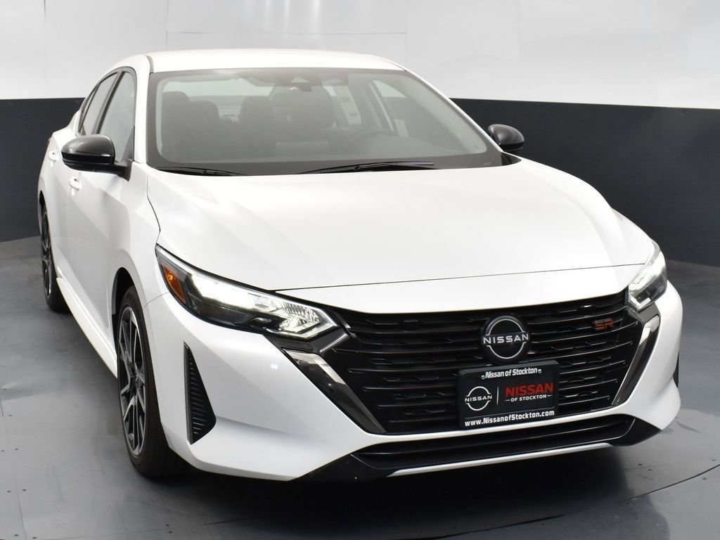 New 2025 Nissan Sentra SR image 1