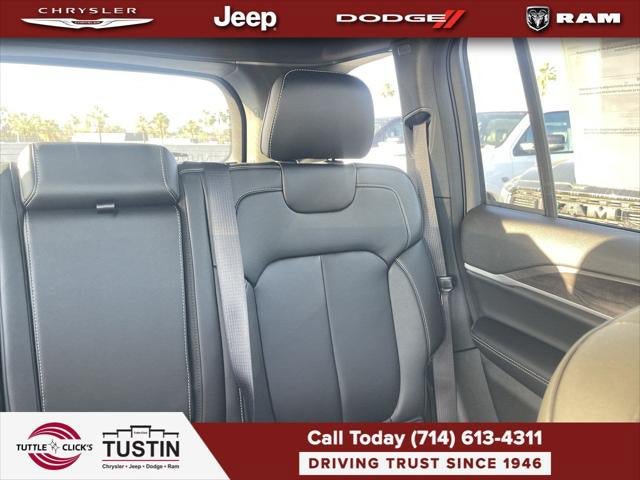 New 2027 Jeep Grand Cherokee Limited w/ Limited Altitude Package RWD image 40