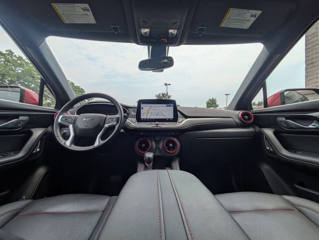 Used 2025 Chevrolet Blazer RS FWD image 26
