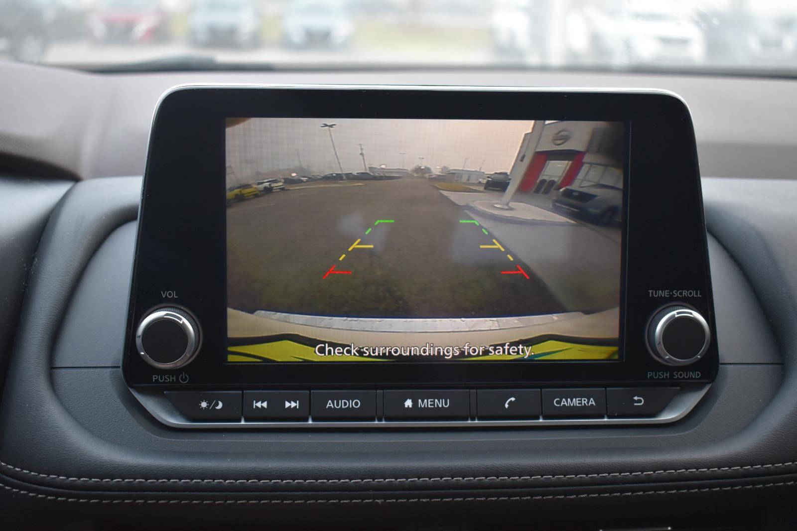 Used 2023 Nissan Rogue SV image 25