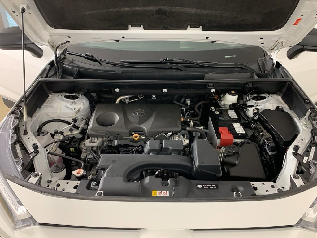 Used 2024 Toyota RAV4 LE image 39