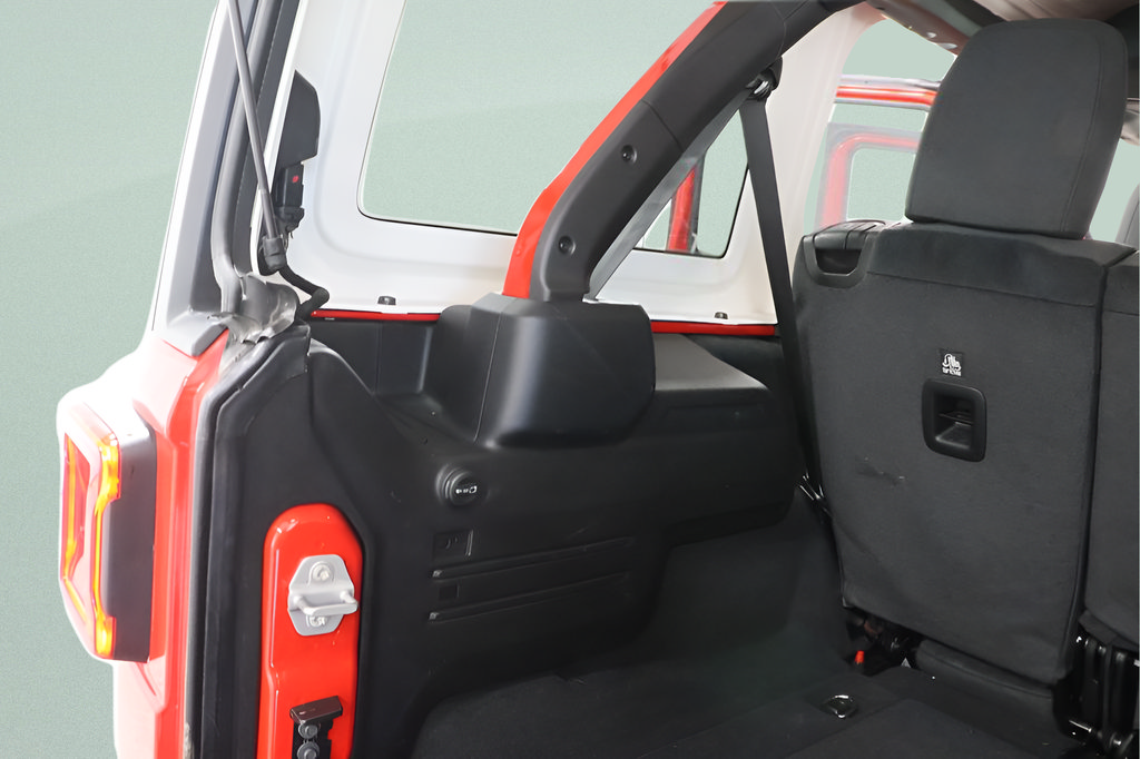 Used 2026 Jeep Wrangler Unlimited Rubicon AWD/4WD image 28