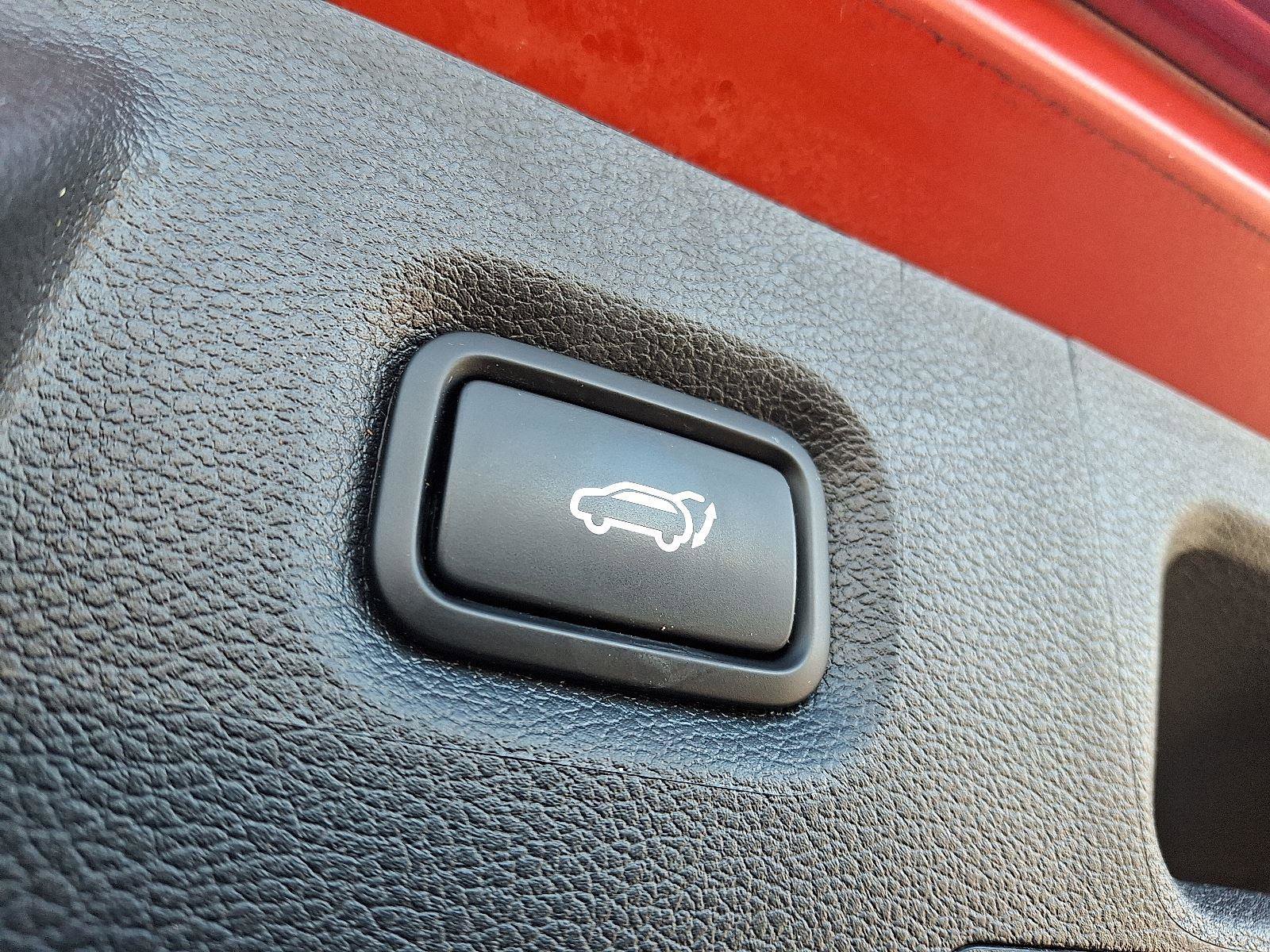 Used 2020 Hyundai Santa Fe Limited image 29