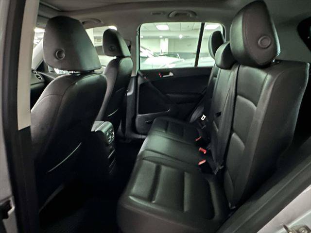 Used 2014 Volkswagen Tiguan SEL AWD/4WD image 10