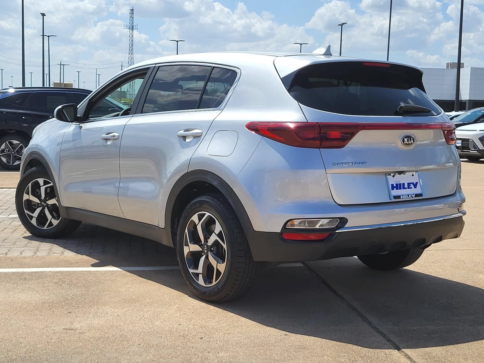 Used 2021 Kia Sportage LX FWD image 3