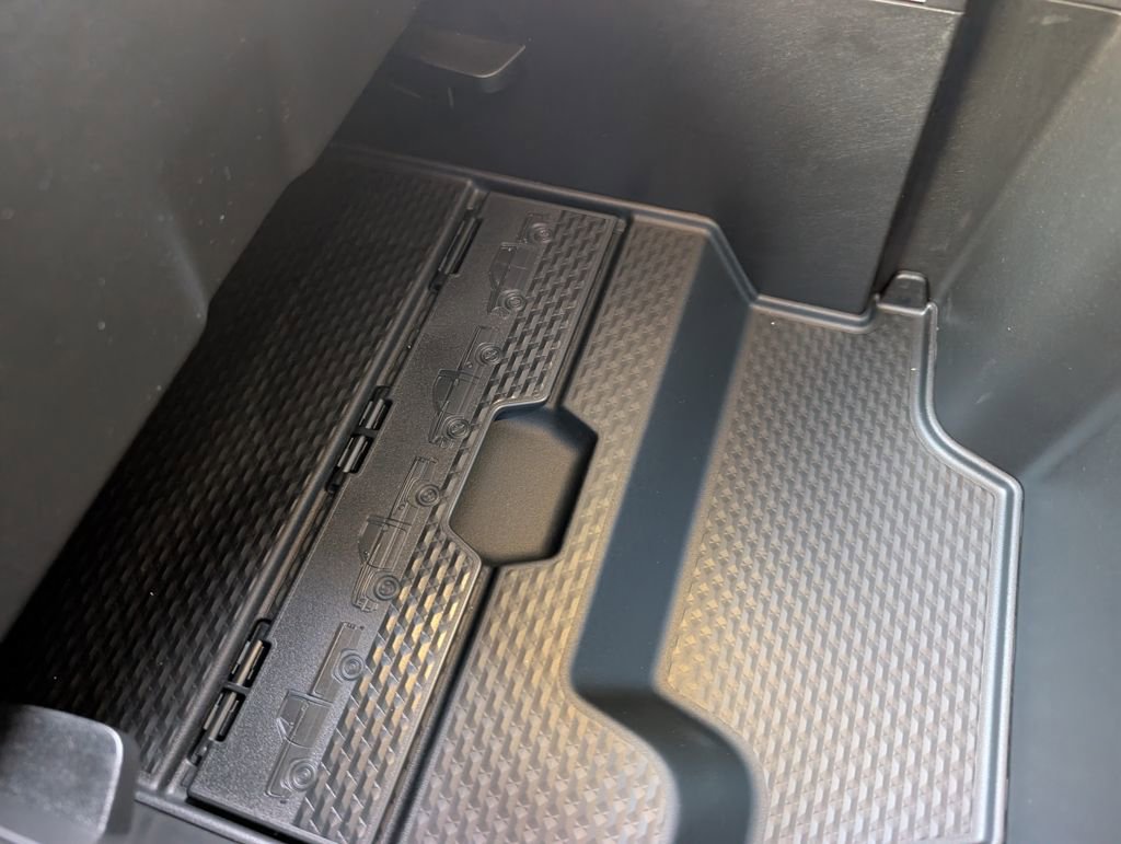 New 2026 RAM 1500 Laramie w/ Sport Appearance Package image 31