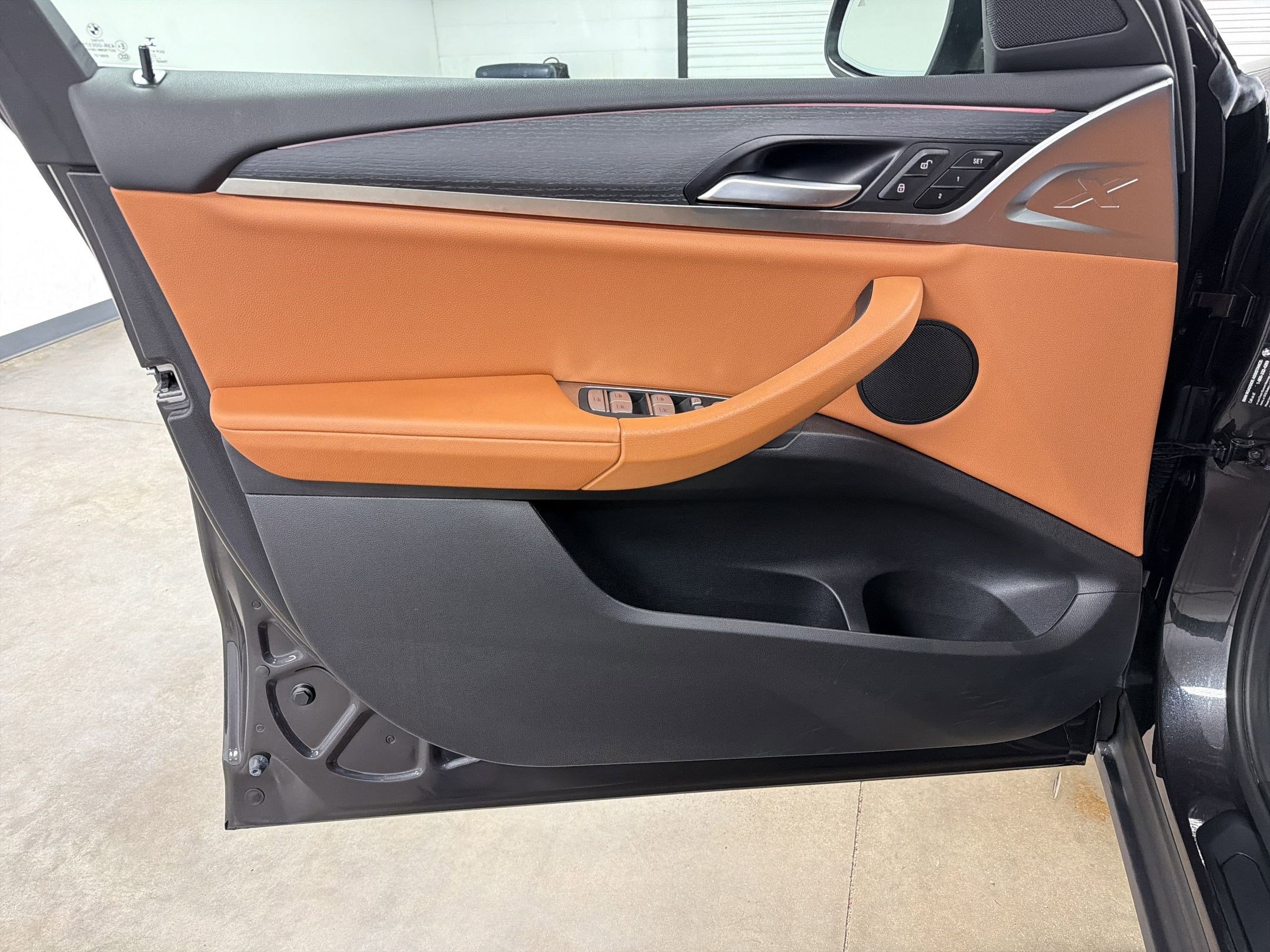 Certified 2023 BMW X4 xDrive30i w/ Premium Package image 12