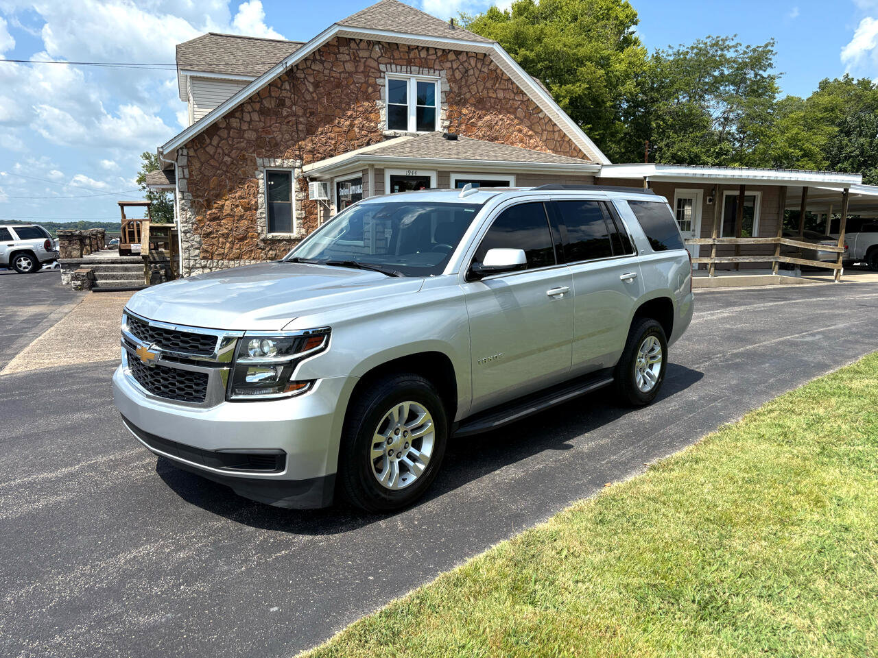 Used 2020 Chevrolet Tahoe LT image 1