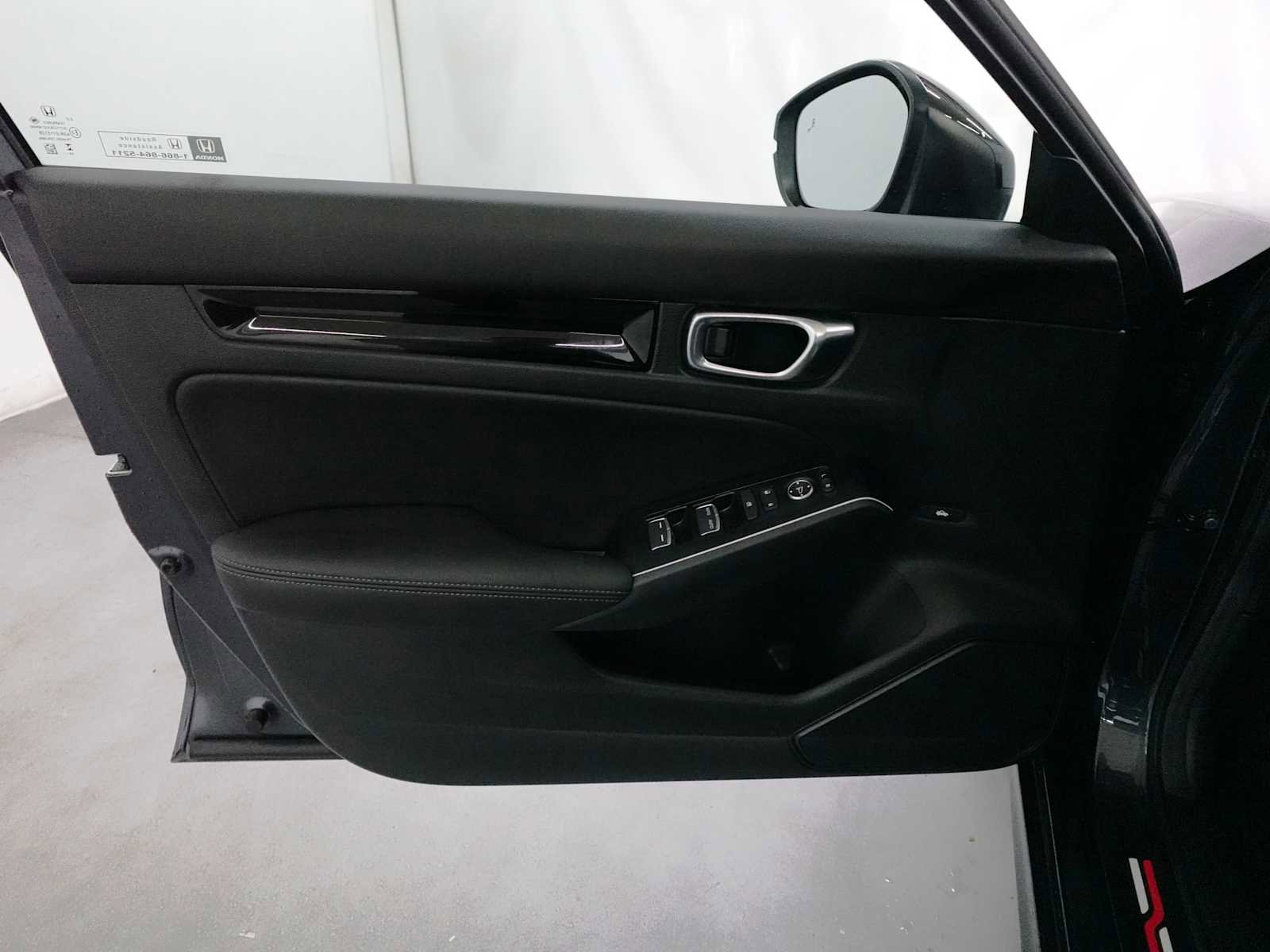 Certified 2025 Honda Civic Sport Touring image 10