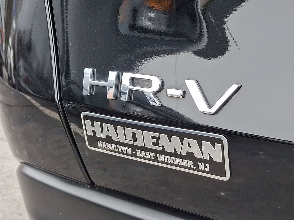 Used 2025 Honda HR-V Sport image 28