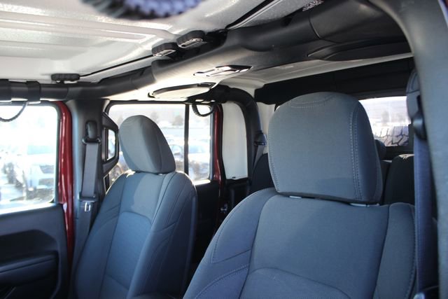 Used 2021 Jeep Gladiator Willys image 20