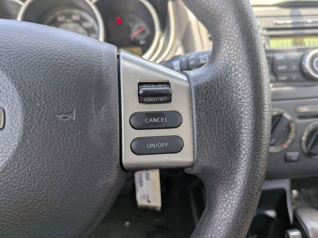 Used 2009 Nissan Versa Hatchback FWD image 25