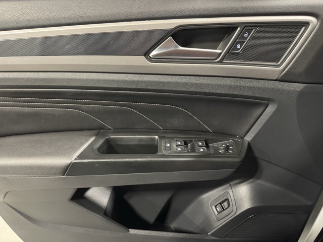 Used 2020 Volkswagen Atlas Cross Sport SEL R-Line FWD image 5