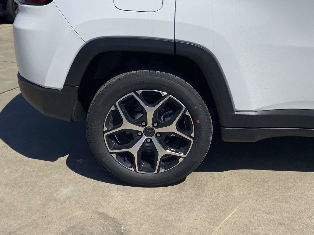 New 2026 Jeep Compass Limited AWD/4WD image 8