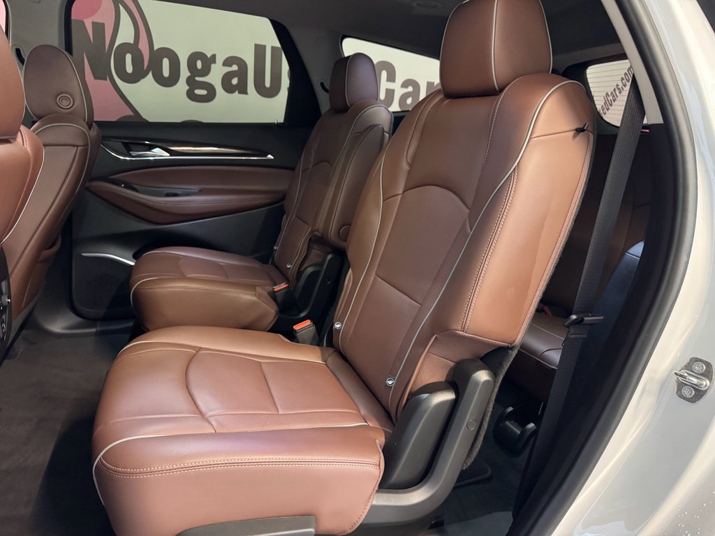 Used 2021 Buick Enclave Avenir w/ Avenir Technology Package FWD image 22