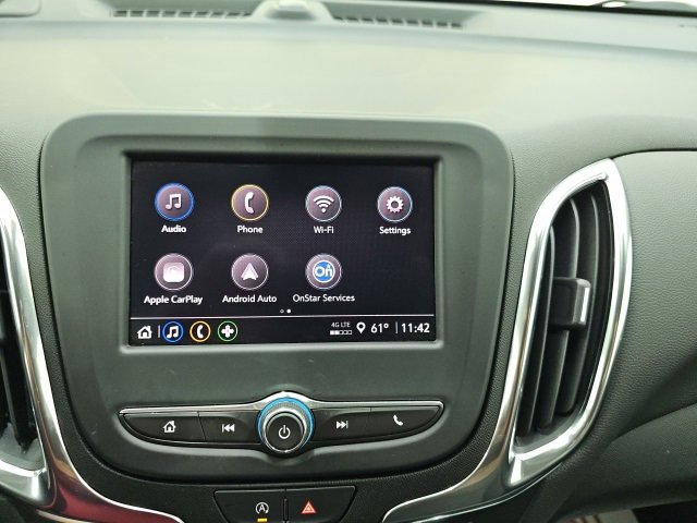 Used 2024 Chevrolet Equinox LT image 2