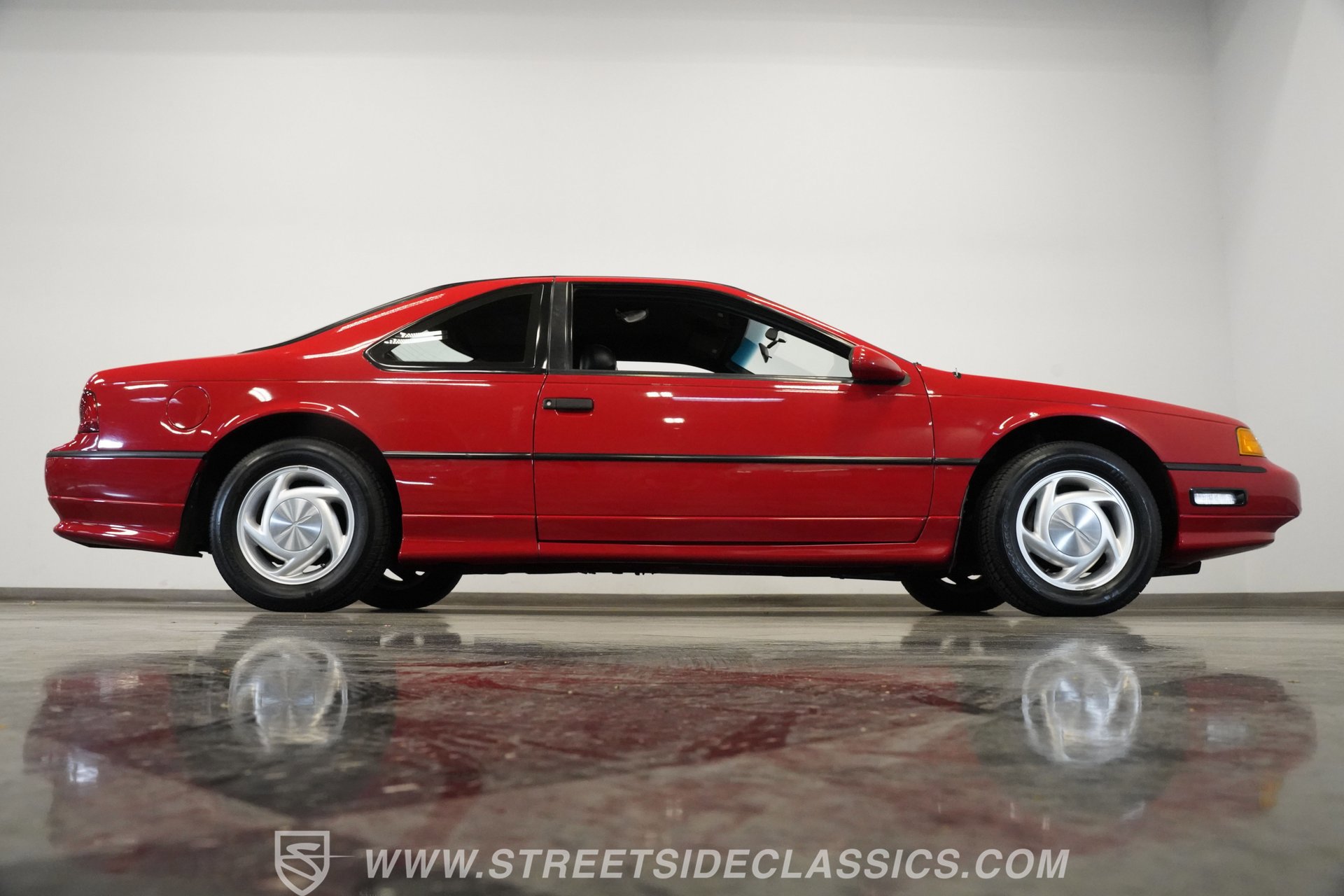 Used 1992 Ford Thunderbird Super image 16
