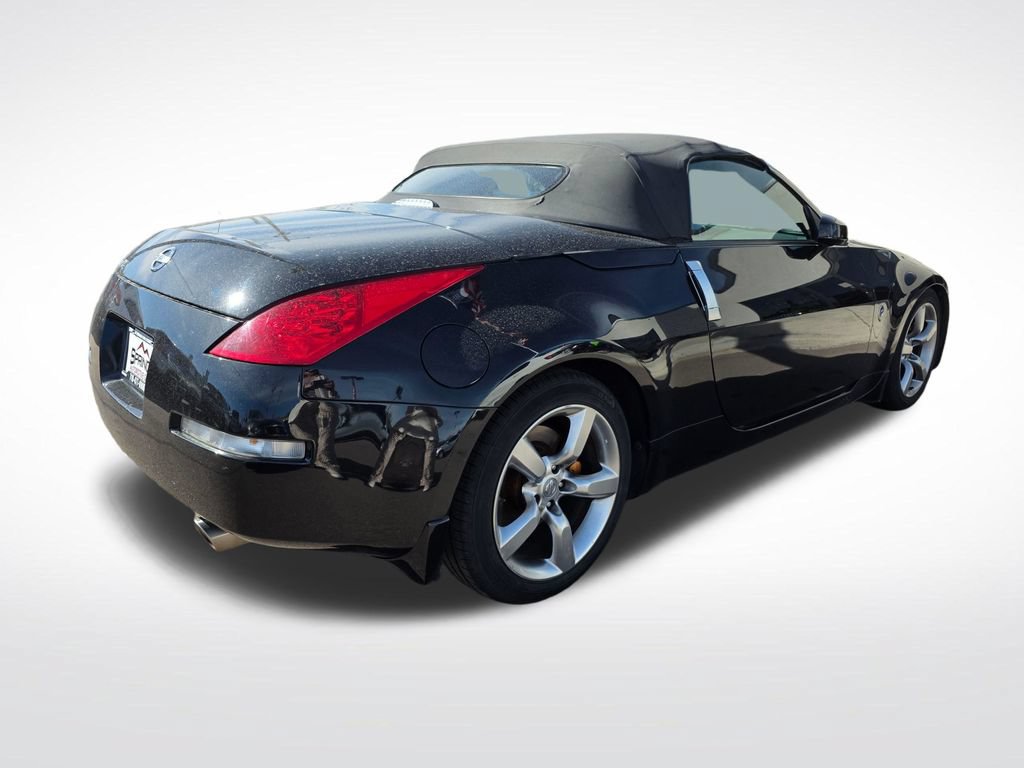 Used 2008 Nissan 350Z Grand Touring RWD image 7