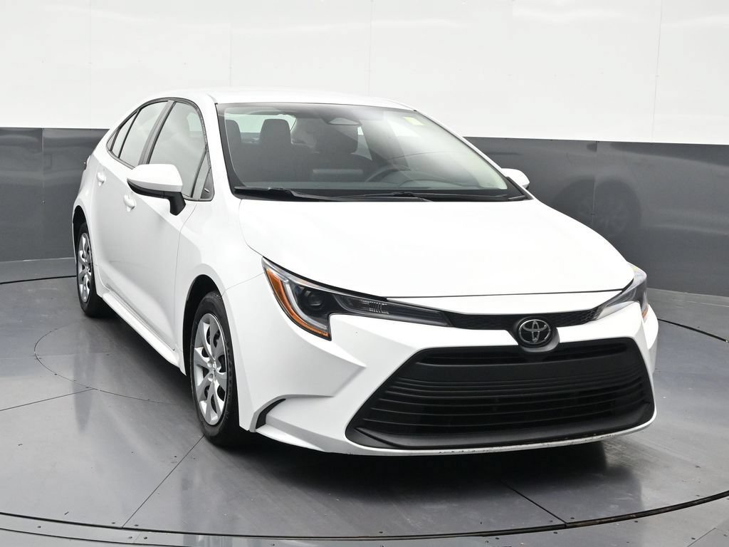 Used 2023 Toyota Corolla LE FWD image 8