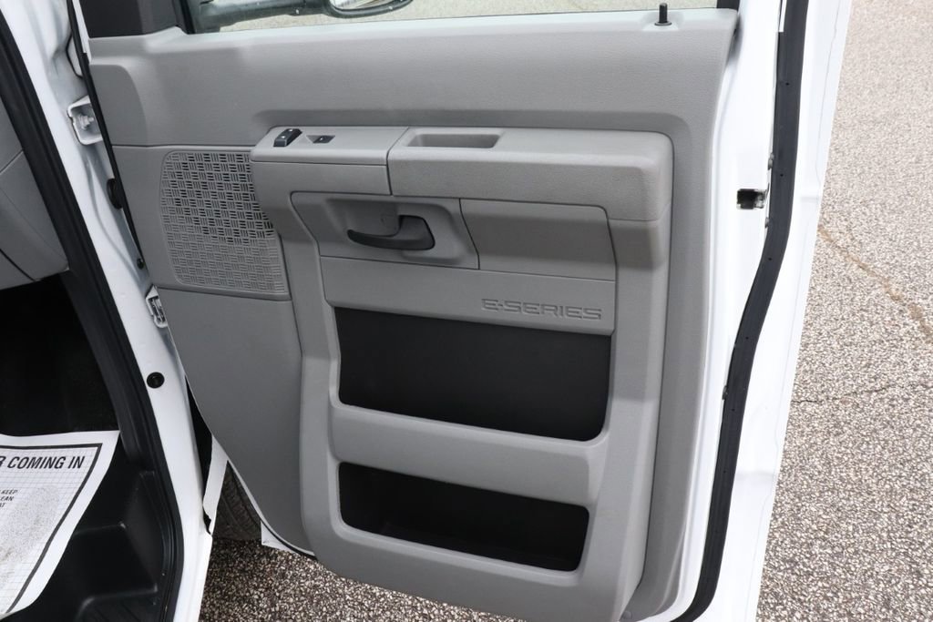 Used 2024 Ford E-450 and Econoline 450 Super Duty w/ Power Windows & Locks Group image 29