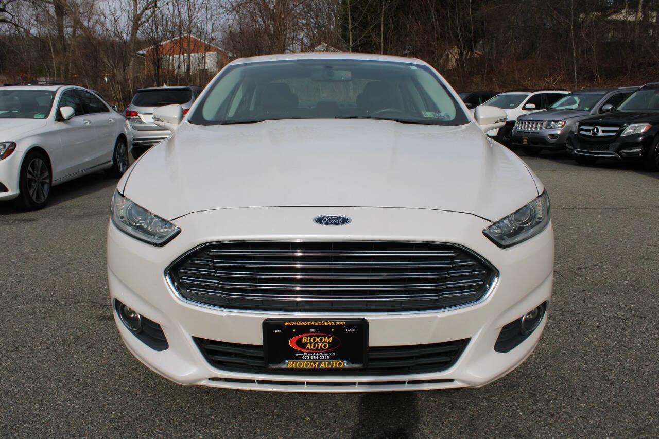 Used 2014 Ford Fusion SE w/ Equipment Group 202A image 3