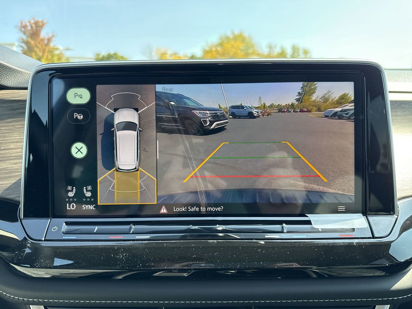 New 2026 Volkswagen Atlas SEL Premium R-Line image 18