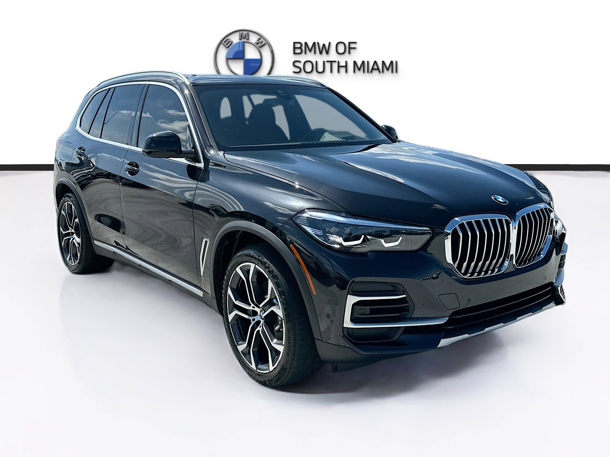 Certified 2023 BMW X5 sDrive40i w/ Premium Package RWD image 1