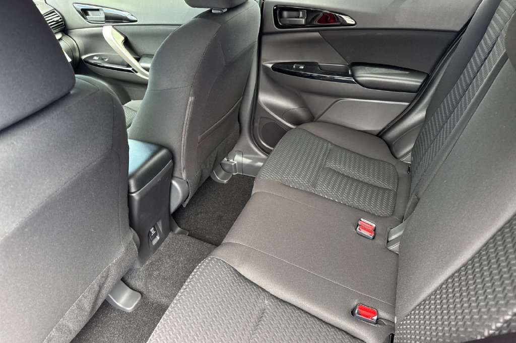 New 2026 Mitsubishi Eclipse Cross LE AWD/4WD image 14