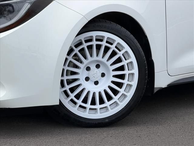 Used 2022 Toyota Corolla SE FWD image 24
