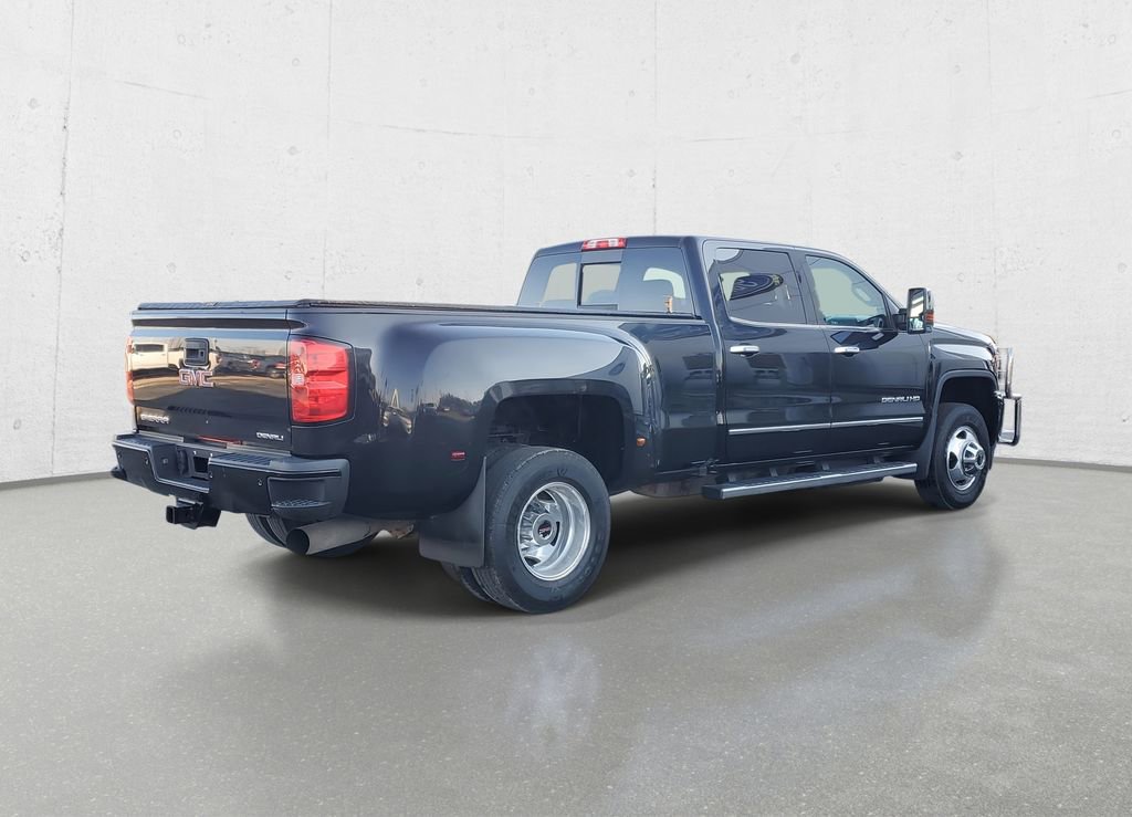 Used 2016 GMC Sierra 3500 Denali w/ Duramax Plus Package image 7