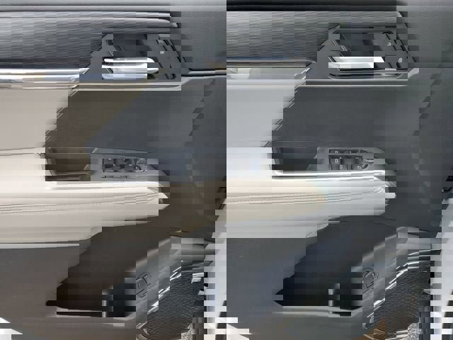 New 2026 GMC Acadia Elevation image 17