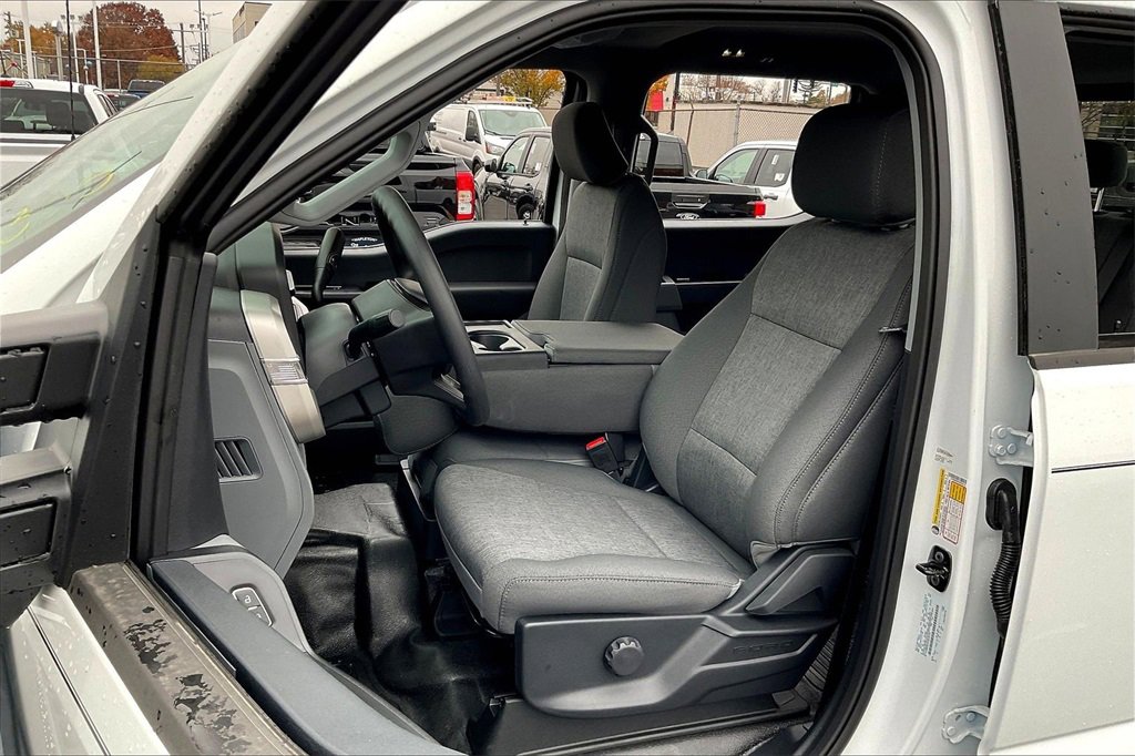 New 2026 Ford F350 XL w/ 360-Degree Camera Package image 9