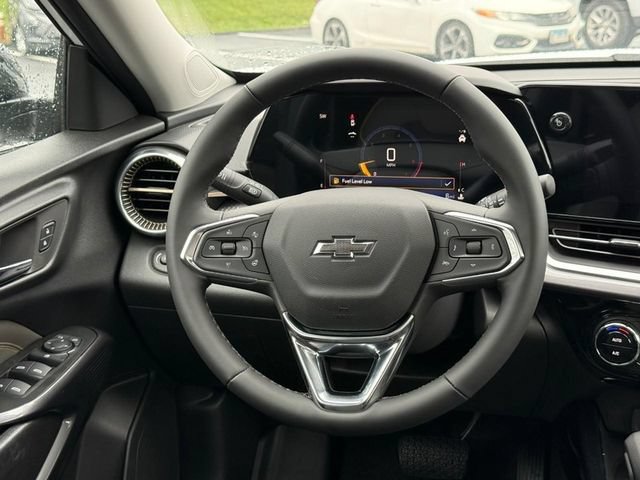 New 2026 Chevrolet Trax ACTIV w/ Sunroof Package FWD image 9